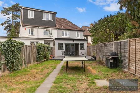 3 bedroom Semi-detached house for sale in Hurst Road, Croydon