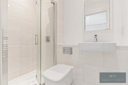 2 bedroom Flat for sale in Cherry Orchard Road, Croydon