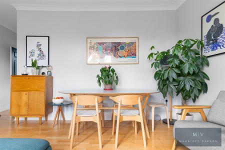 2 bedroom Flat for sale in Selborne Road, Croydon