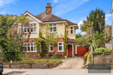 Birdhurst Road, South Croydon