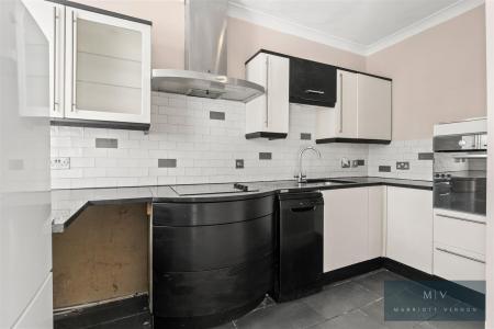 2 bedroom Flat for sale in Blenheim Park Road, South Croydon
