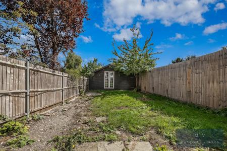 2 bedroom Flat for sale in Blenheim Park Road, South Croydon