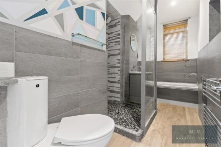 2 bedroom Flat for sale in Blenheim Park Road, South Croydon