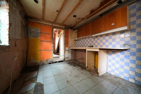 3 bedroom Terraced House for sale in 327 Purley Way, Croydon