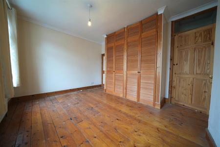 2 bedroom End of terrace house for sale in Frant Road, Thornton Heath