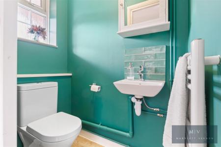 4 bedroom Town house for sale in Spindlewood Gardens, Croydon