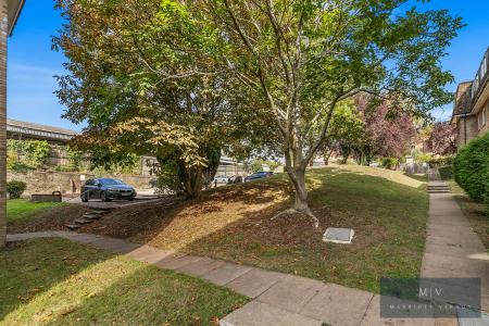 2 bedroom Flat for sale in South Park Hill Road, South Croydon