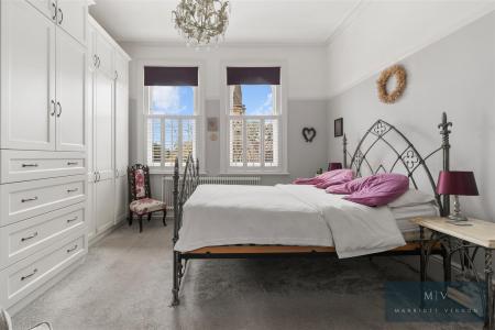 5 bedroom Detached house for sale in St. Peters Road, Croydon