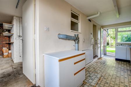 4 bedroom Detached house for sale in Ridge Langley, Sanderstead, South Croydon