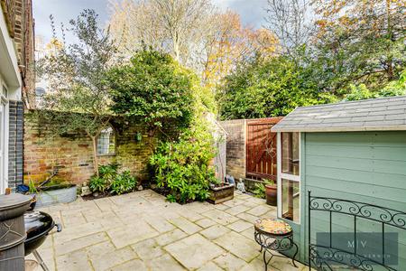 4 bedroom Town house for sale in Tipton Drive, Park Hill, Croydon