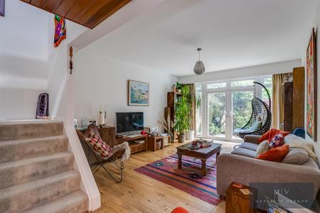 4 bedroom Town house for sale in Tipton Drive, Park Hill, Croydon