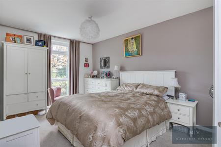 4 bedroom Town house for sale in Tipton Drive, Park Hill, Croydon