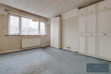 3 bedroom Terraced House for sale in Northborough Road, London