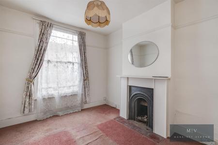 2 bedroom Terraced House for sale in Keens Road, Croydon