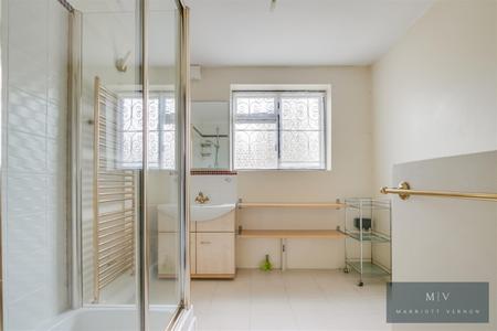 8 bedroom Detached house for sale in Campden Road, South Croydon