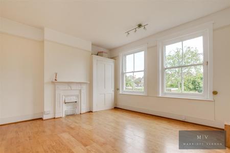 8 bedroom Detached house for sale in Campden Road, South Croydon
