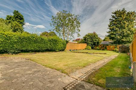 8 bedroom Detached house for sale in Campden Road, South Croydon