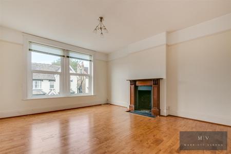 8 bedroom Detached house for sale in Campden Road, South Croydon