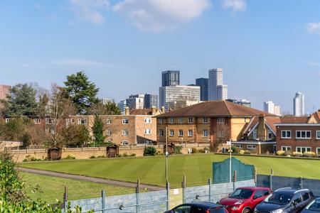 4 bedroom Detached house for sale in Warham Road, South Croydon