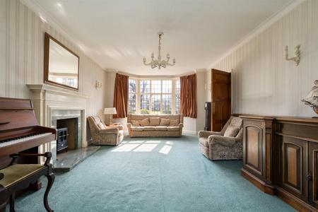 4 bedroom Detached house for sale in Warham Road, South Croydon