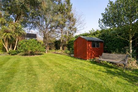 4 bedroom Detached house for sale in Warham Road, South Croydon