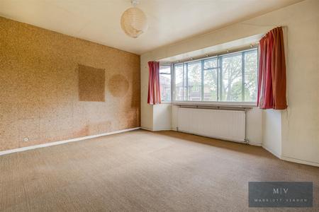 4 bedroom Detached house for sale in Rectory Park, Sanderstead