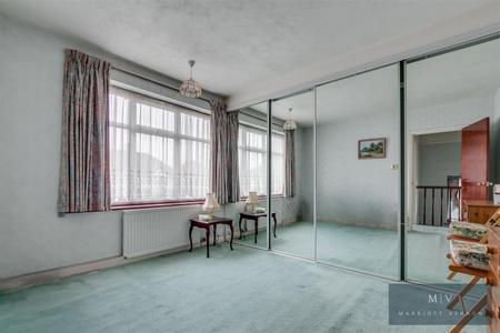 3 bedroom House for sale in Norbury Avenue, Thornton Heath
