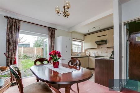 3 bedroom House for sale in Norbury Avenue, Thornton Heath