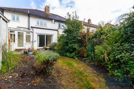 3 bedroom Semi-detached house for sale in Brickwood Road, East Croydon