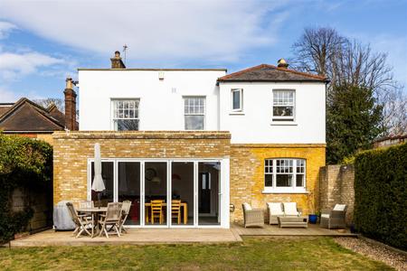 5 bedroom Detached house for sale in Selsdon Road, South Croydon