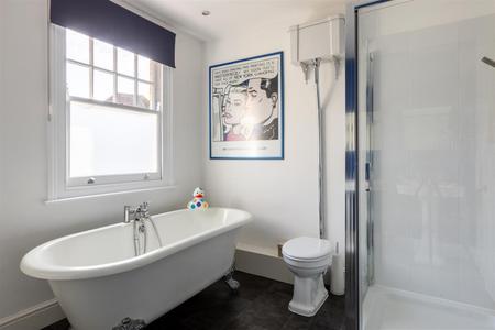 5 bedroom Detached house for sale in Selsdon Road, South Croydon