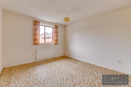 4 bedroom Detached house for sale in Maywater Close, South Croydon