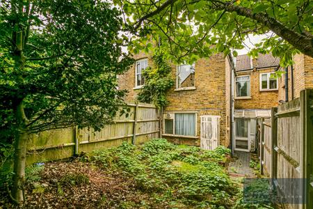 3 bedroom Terraced House for sale in Latimer Road, Croydon