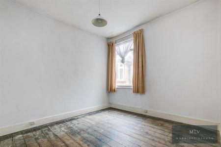 3 bedroom Terraced House for sale in Latimer Road, Croydon