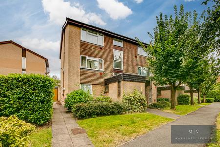 1 bedroom Flat for sale in Chepstow Road, Croydon