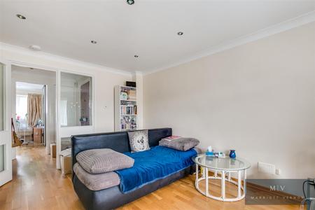 1 bedroom Flat for sale in Chepstow Road, Croydon