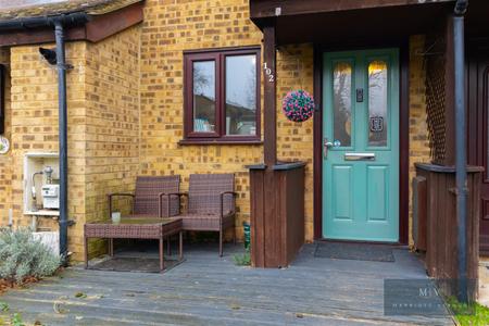 1 bedroom Terraced House for sale in Sandpiper Way, Orpington