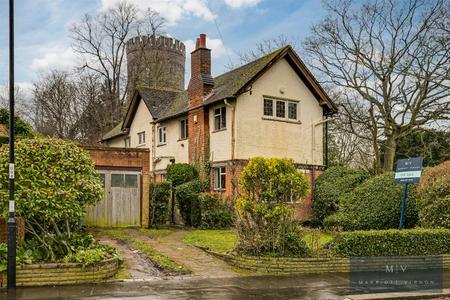 3 bedroom House for sale in Stanhope Road, Croydon