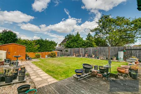 4 bedroom Bungalow for sale in Mountwood Close, South Croydon