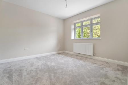 4 bedroom Detached house for sale in Harewood Road, South Croydon