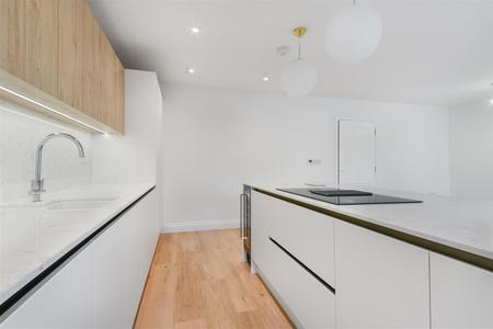4 bedroom Detached house for sale in Harewood Road, South Croydon