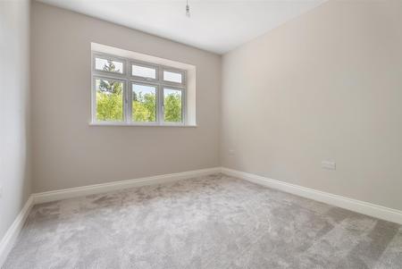 4 bedroom Detached house for sale in Harewood Road, South Croydon