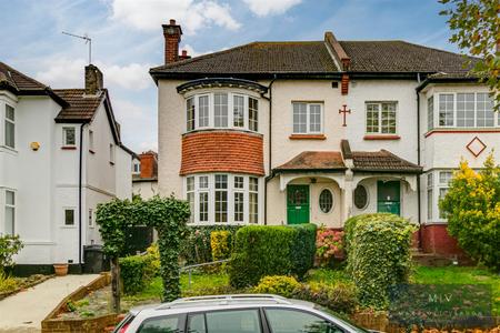 4 bedroom Semi-detached house for sale in Pollards Hill North, London