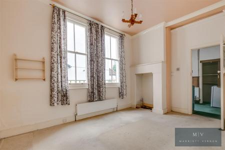 4 bedroom Semi-detached house for sale in Pollards Hill North, London