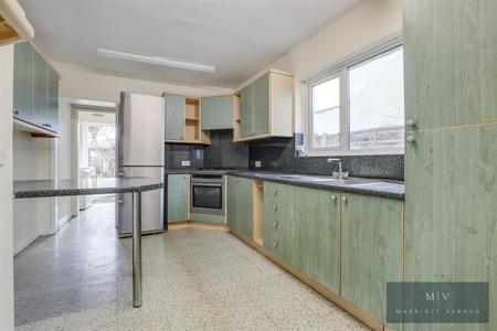 3 bedroom Semi-detached house for sale in Westminster Avenue, Thornton Heath