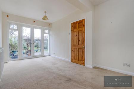 3 bedroom Semi-detached house for sale in Westminster Avenue, Thornton Heath