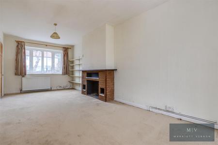 3 bedroom Semi-detached house for sale in Westminster Avenue, Thornton Heath