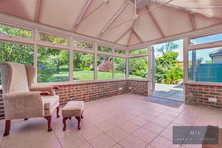3 bedroom Detached house for sale in Gravel Hill, Croydon