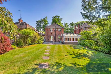 3 bedroom Detached house for sale in Gravel Hill, Croydon