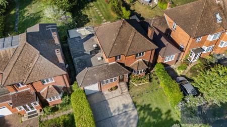 3 bedroom Detached house for sale in Gravel Hill, Croydon